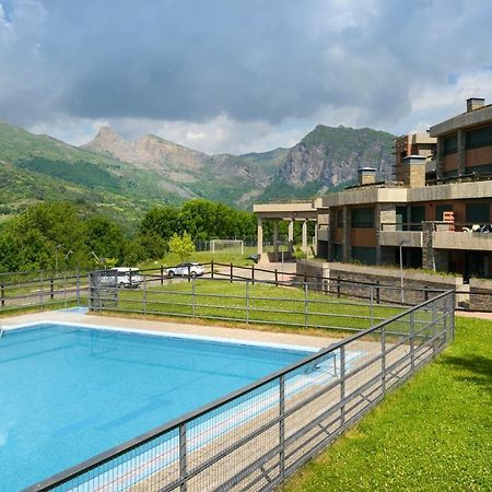 Pena Sabocos II Apartamento Turistico Panticosa Luaran gambar